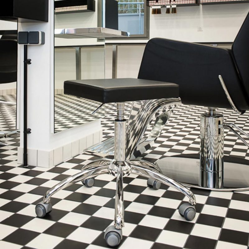salon fauteuil coiffage design oneida cut 02 800x800 - Oneida Cut
