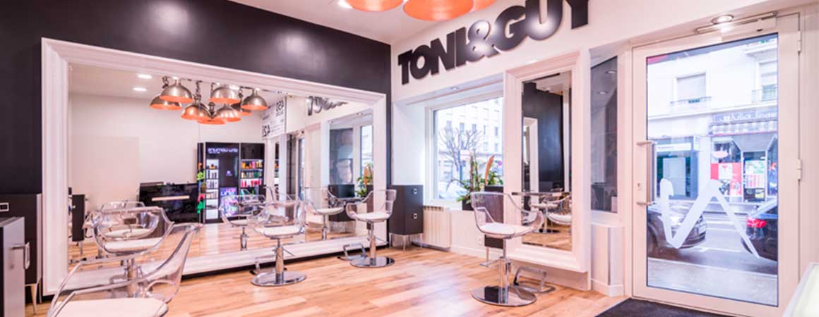 gamma bross salon coiffure toni guy caen 2018 une - Agencement du salon de coiffure : Toni & Guy à CAEN